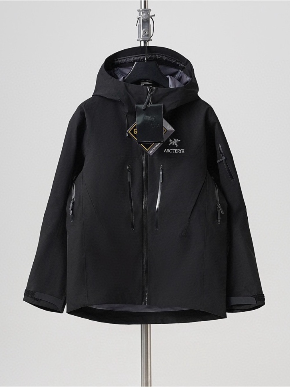 Arc'teryx GORE-TEX Alpha SV black men’s small